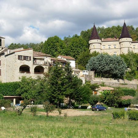 Location De Gites Les Sources Chambonas/Les Vans Luaran gambar