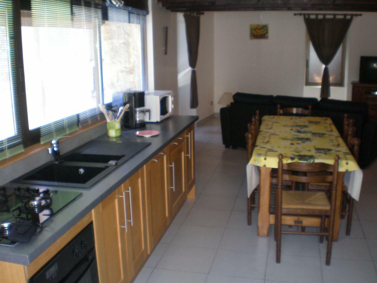 Location De Gites Les Sources Chambonas/Les Vans Bilik gambar
