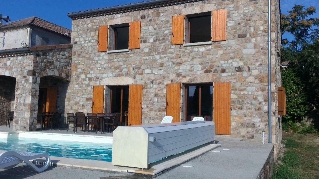 Location De Gites Les Sources Chambonas/Les Vans Luaran gambar